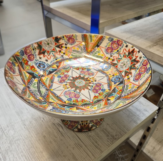 Image 1 of Centre de table en céramique décorée