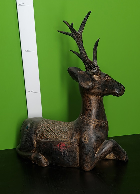 Image 1 of Hölzerne liegende Hirsche