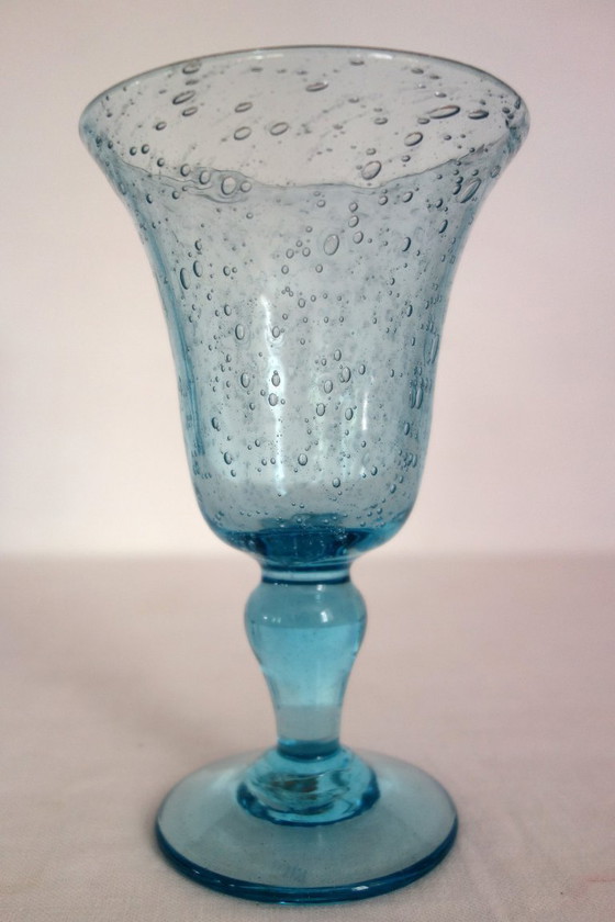 10 Stielgläser aus der BIOT-Glasmanufaktur, mundgeblasenes Glas – Gläser & Karaffe (photo 7 of 13)