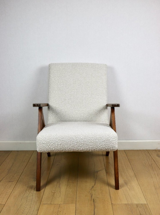 Image 1 of Vintage fauteuil B-310 VAR wit bouclé structuur jaren 70 - bruin hout