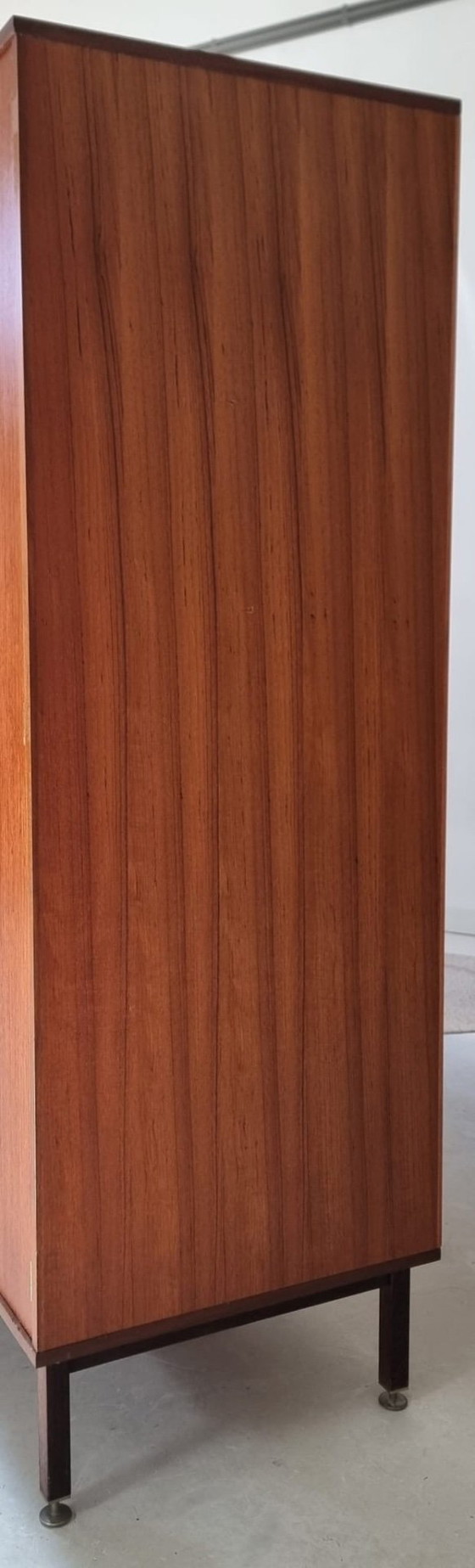 Image 1 of Mid Century kledingkast