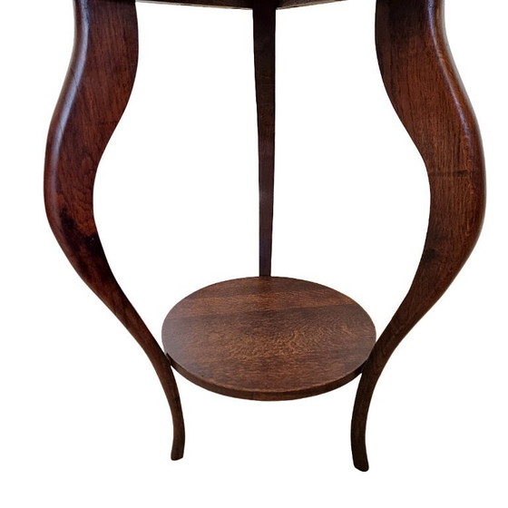 Image 1 of Mesa trípode francesa de roble estilo Art Nouveau, principios del siglo XX.