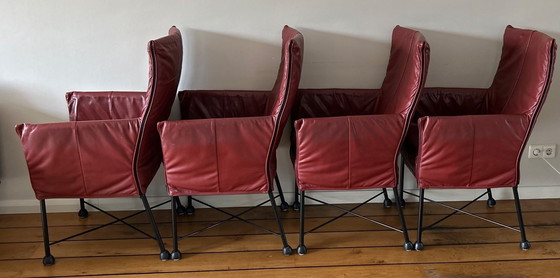 Image 1 of 4x Montis Chaplin Bordeaux leather chairs and solid wood table