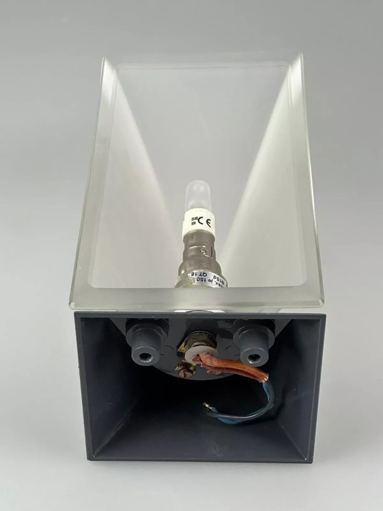 Image 1 of Lampada da parete a cubo Peill &amp; Putzler anni '60 e '70, applique in vetro ghiacciato, era spaziale