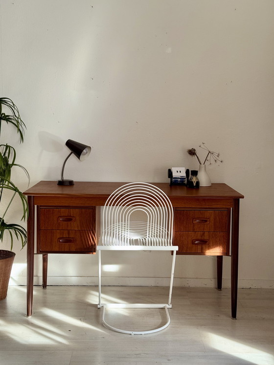 Image 1 of Scrivania danese vintage in teak degli anni '60