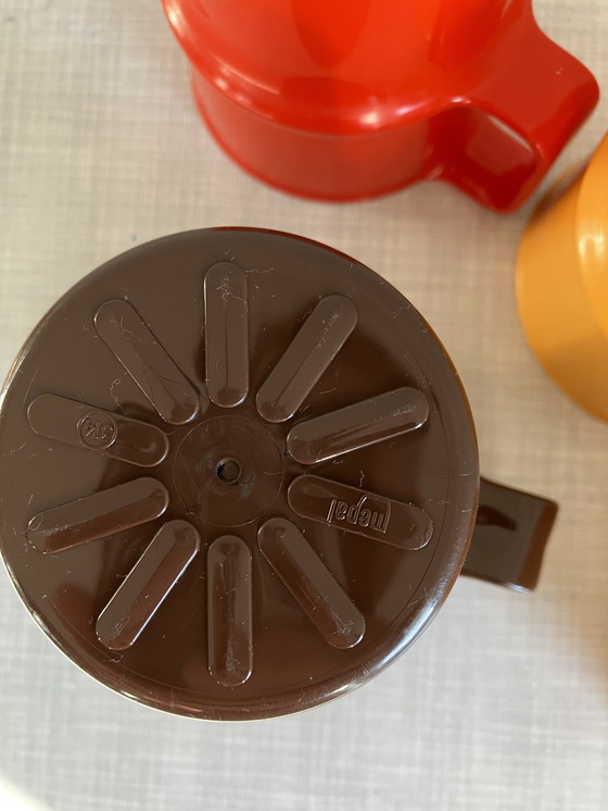 Image 1 of Set of 5 retro Mepal cups