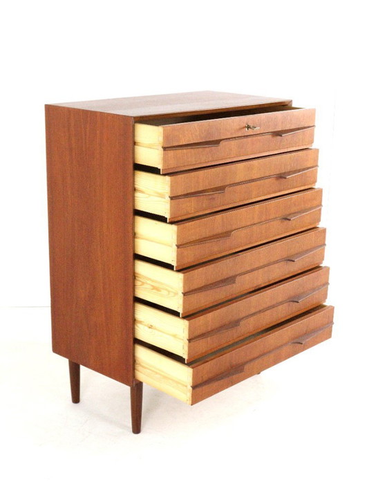 Image 1 of Deense hoge ladekast 'Olsted' vintage 