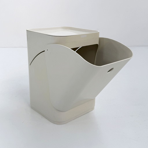 White Laundry Bin by Anna Castelli for Kartell, 1970s