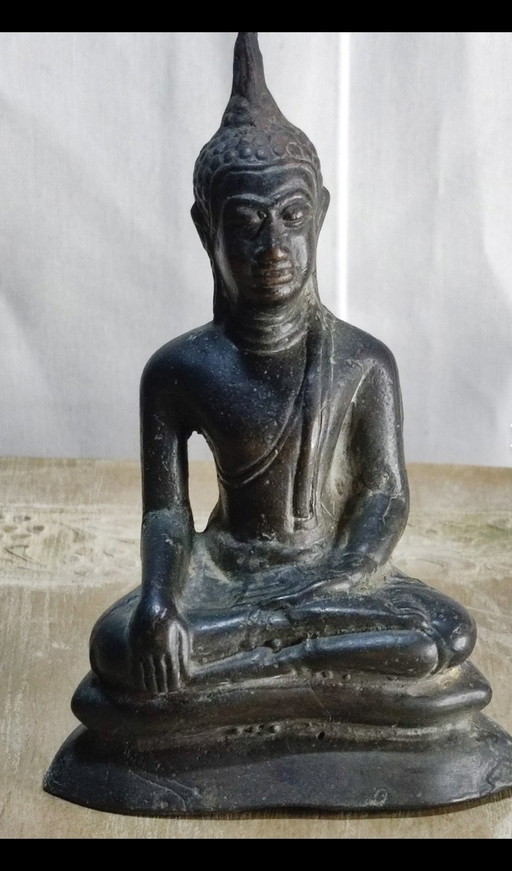 Buda de bronce