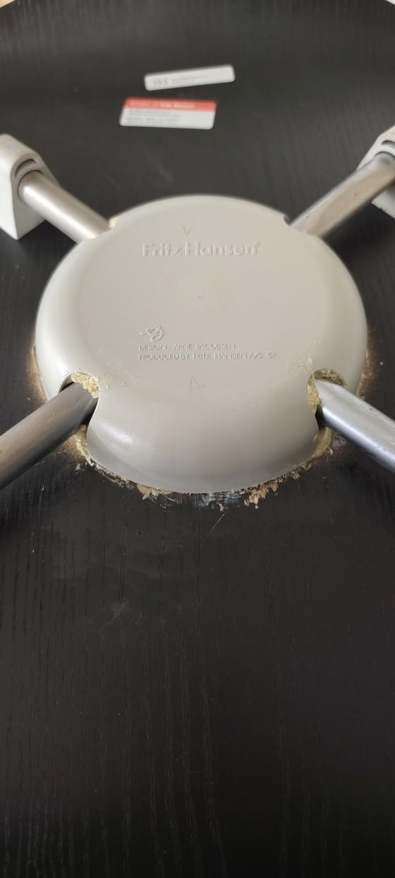 Image 1 of 4 chaises Butterfly d'Arne Jacobsen, modèle 3107, noir azur