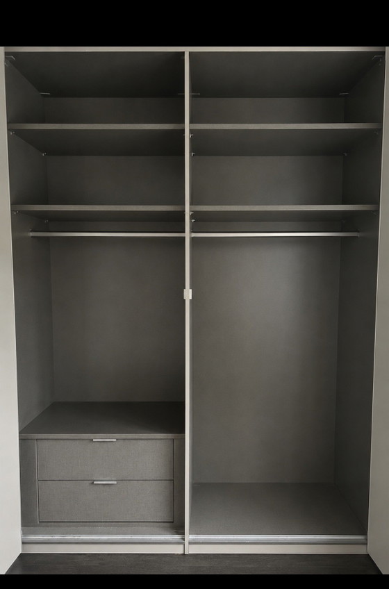 Armadi Nolten – Aluminium, Wood (photo 3 of 5)