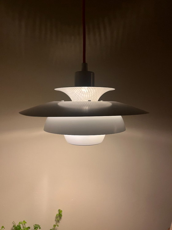 Image 1 of Pendentif danois vintage dans le style de Louis Poulsen