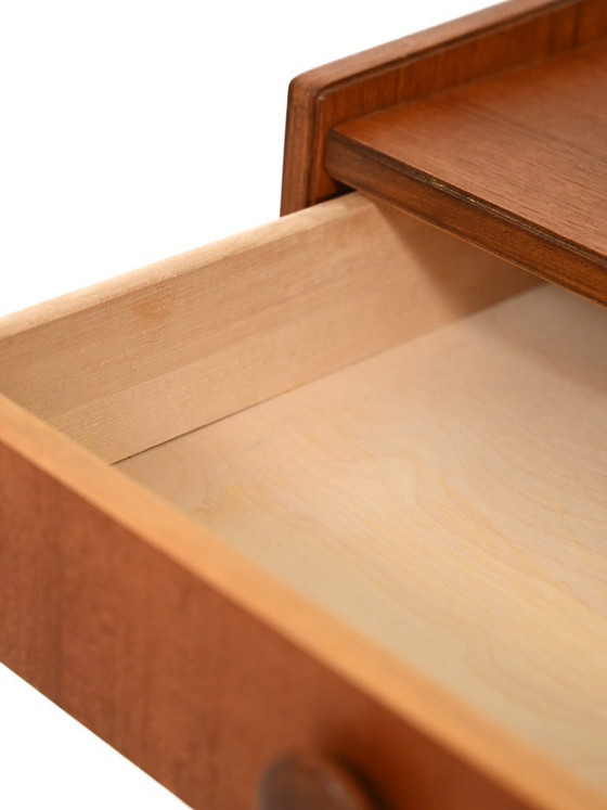 Image 1 of Scandinavisch teakhouten nachtkastje, jaren 1950