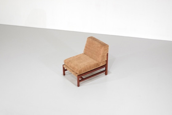 Image 1 of Fauteuil van hout, bekleed met stof, Italië, jaren 60.