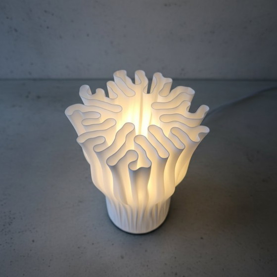 Image 1 of Sculptural table lamp – warm ambient light
