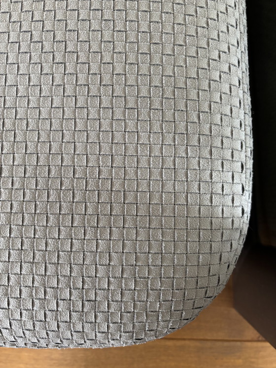 Image 1 of Pouf in pelle RAW Interiors 80 x 80