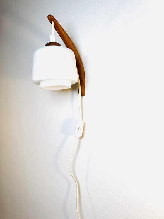 Image 1 of LAMPADA DA PARETE AD ARCO SINGOLO DI UNO & ÖSTEN KRISTIANSSON PER LUXUS, SVEZIA, 1960