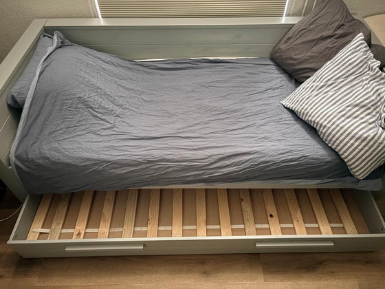Image 1 of Letto singolo WOOD Dennis con cassetto contenitore – grigio cemento