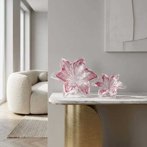 coppia di fiori in vetro artistico realizzati a mano in Italia, secondo la tradizione veneziana di murano, di 20x20x11.