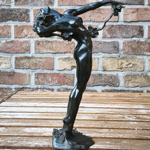 Art Deco Female Figure “The Vine”, after H. W. Frishmuth — 30 cm – decoratieve objecten, Bronze