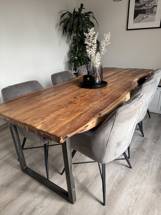 Image 1 of Mesa de tronco de árbol de madera maciza de acacia 240x90/95x77 cm