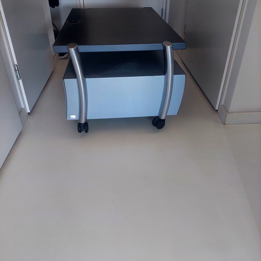 Leolux tv meubel.verso
