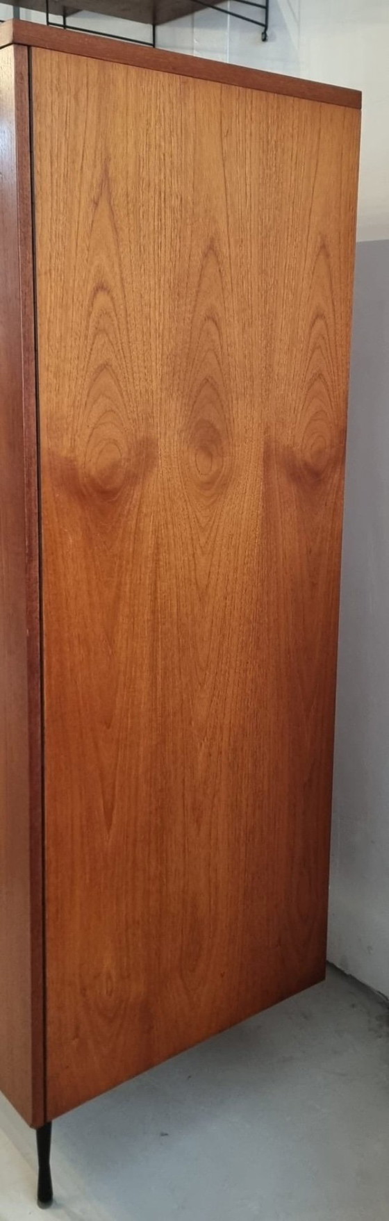 Mid Century Kleiderschrank – Kleiderschränke, Holz (photo 21 of 24)