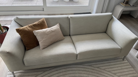 Image 1 of Leolux Pode 2,5 en 3,5-Zita beige stof Fay 83 Oyster