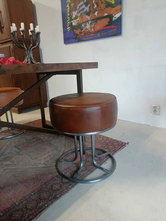 Image 1 of Puff de cuero marrón nuevo