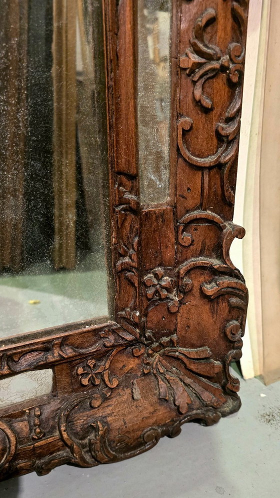 Image 1 of 18th-century period mirror in carved wood, Louis XV style