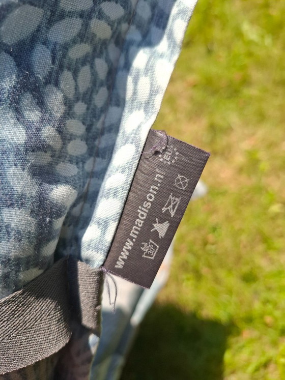 Image 1 of Lot de 4 chaises de jardin pliantes en Teck massif + 4 coussins de chaises à dossier offerts