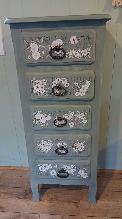 Cassettiera ristrutturata