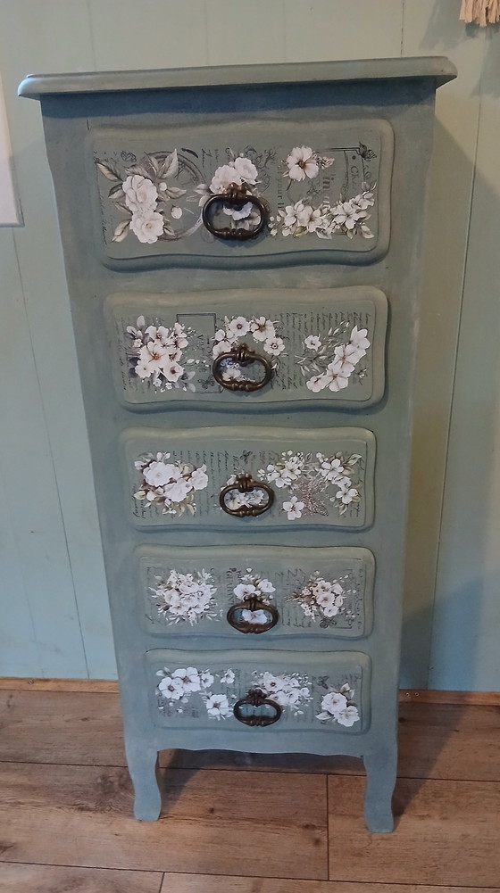 Image 1 of Cassettiera ristrutturata