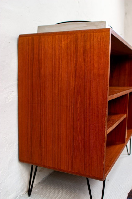 Image 1 of Mueble para discos antiguo, cómoda para equipos de alta fidelidad, aparador, danés de mediados de siglo.
