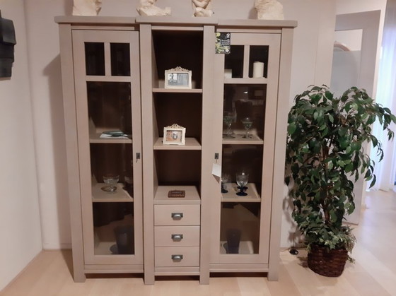 Image 1 of Theuns Landeck display cabinet