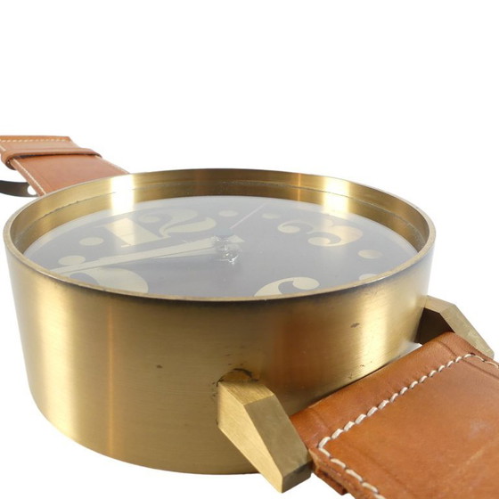 Image 1 of Orologio da parete PEWETA degli anni '70 a forma di orologio da polso XXL