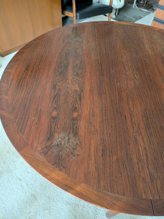 Vintage rosewood round extendable dining table (photo 8 of 11)
