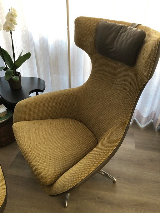 Leolux Carruzo-stoel met poef en hoofdsteun