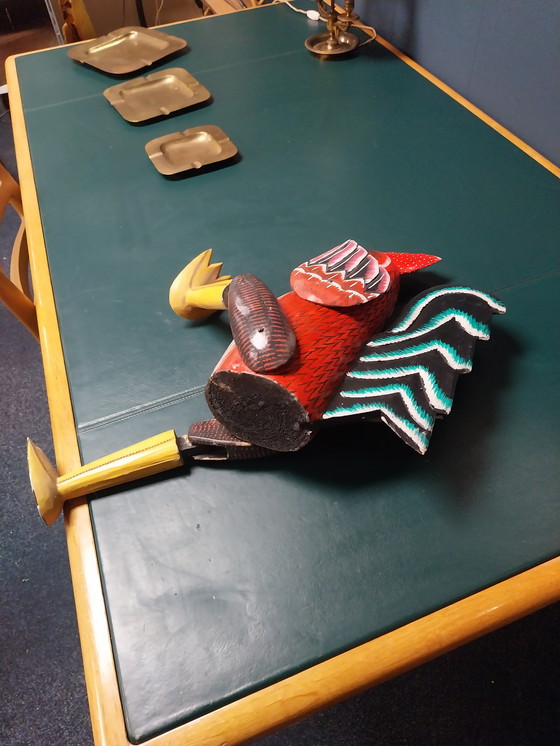 Image 1 of 1 coq assis d'art populaire des années 1970, 75 cm de haut