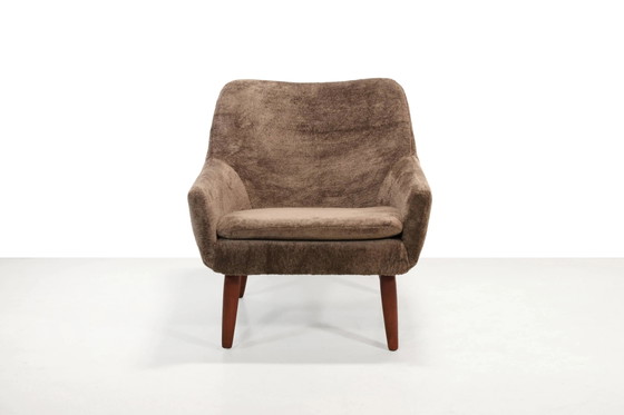 Danish design armchair in brown faux sheepskin – Scandinavian (photo 6 of 6)