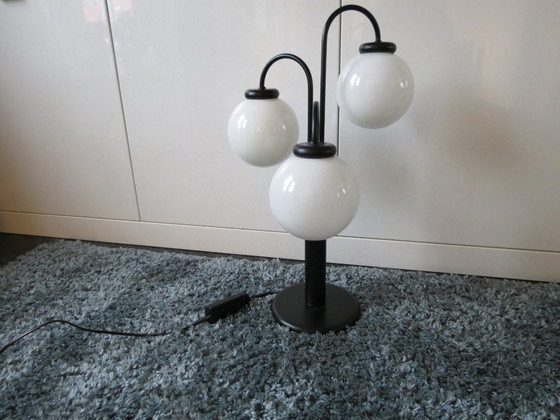 Image 1 of lampada da tavolo retrò bianca e nera con 3 sfere di vetro