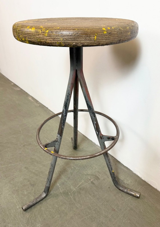 Image 1 of Grauer Werkstatthocker im Industriestil, 1960er Jahre