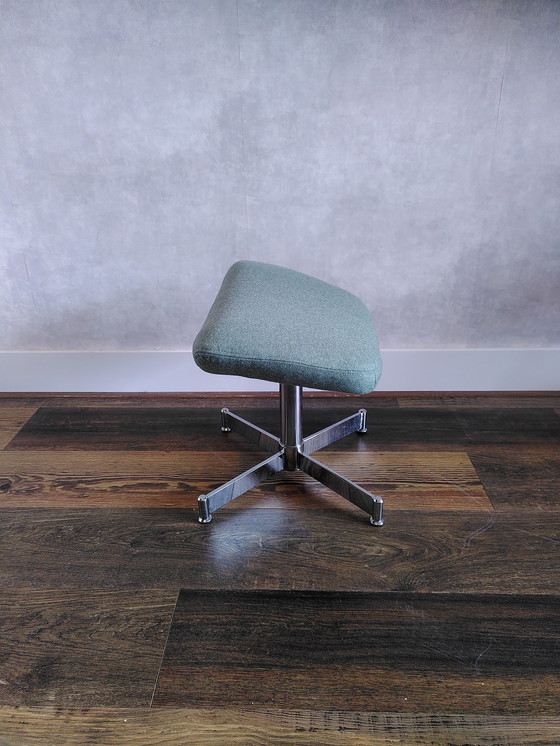 Image 1 of Poltrona con schienale alto Topform e poggiapiedi