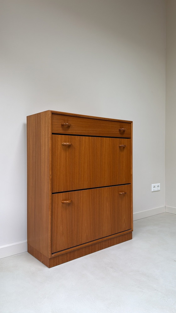 Image 1 of Zapatero antiguo de madera de teca
