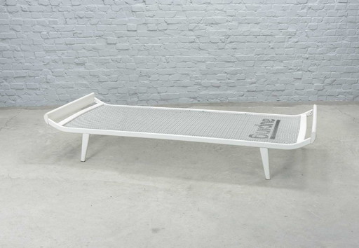 White Vintage Dutch Design Cleopatra Sofa / Daybed Designed for Auping by A.R. Cordemeijer. The Netherlands, 1950s.