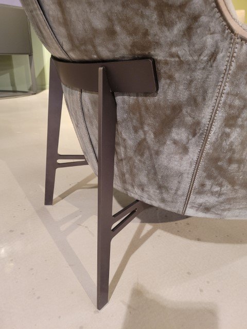 Mia armchair and headrest – Borzalino (photo 6 of 7)