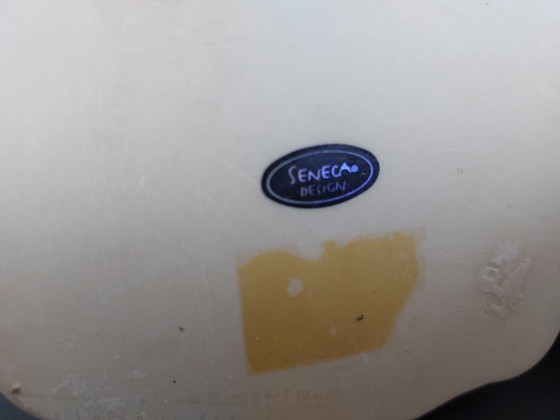 Image 1 of Figurines Seneca en polystone fabriquées à la main