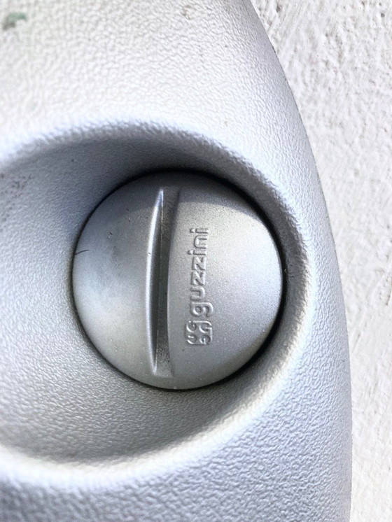 Image 1 of Wand-CD-houder The Stone van Guzzini Design Enzo Calabrese jaren 90