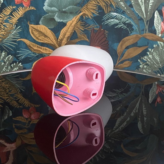 Image 1 of Paar vintage wandlampen in wit opaalglas en kunststof