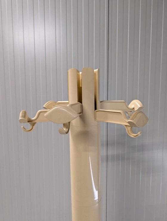 Stehender Kleiderständer, Planta Von Giancarlo Piretti Für Castelli – Plastic (photo 2 of 7)